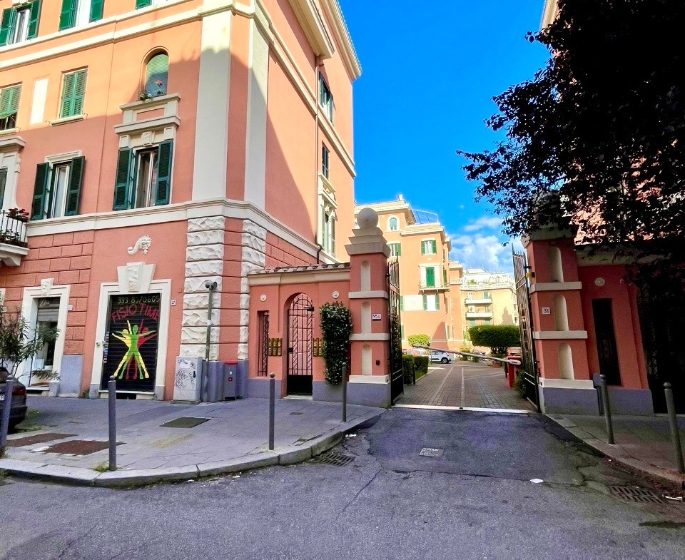 Bologna -   6 locali  � 0 A602