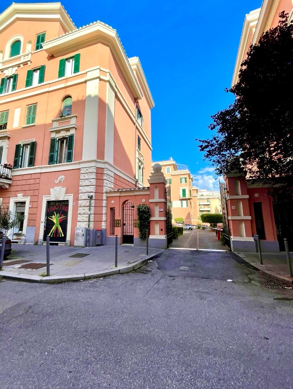 Bologna -   6 locali  � 0 A602