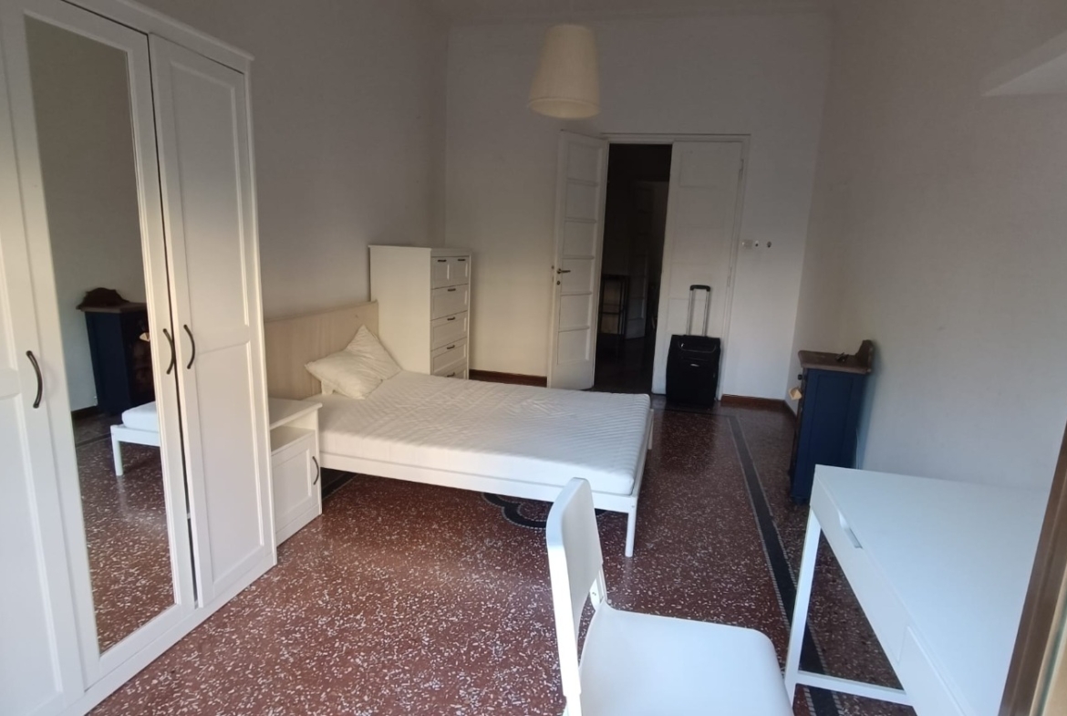 Bologna -   5 locali  � 659000 T512