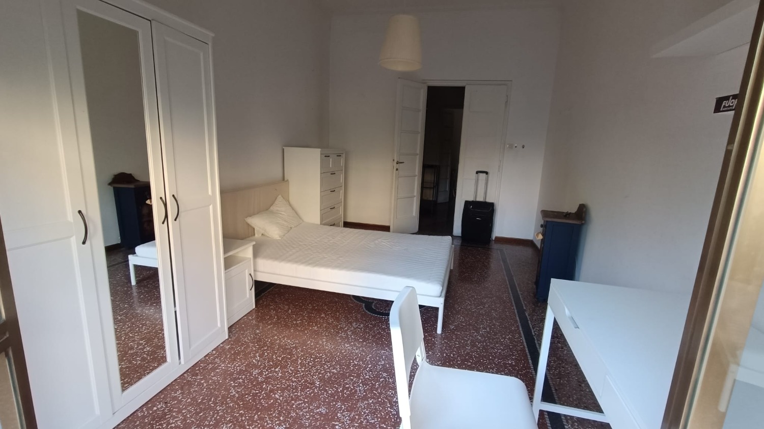 Bologna -   5 locali  � 659000 T512