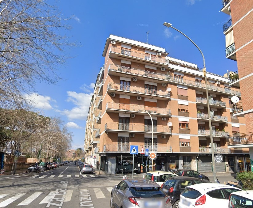 ATTICO VIA FILIPPO MEDA  T416