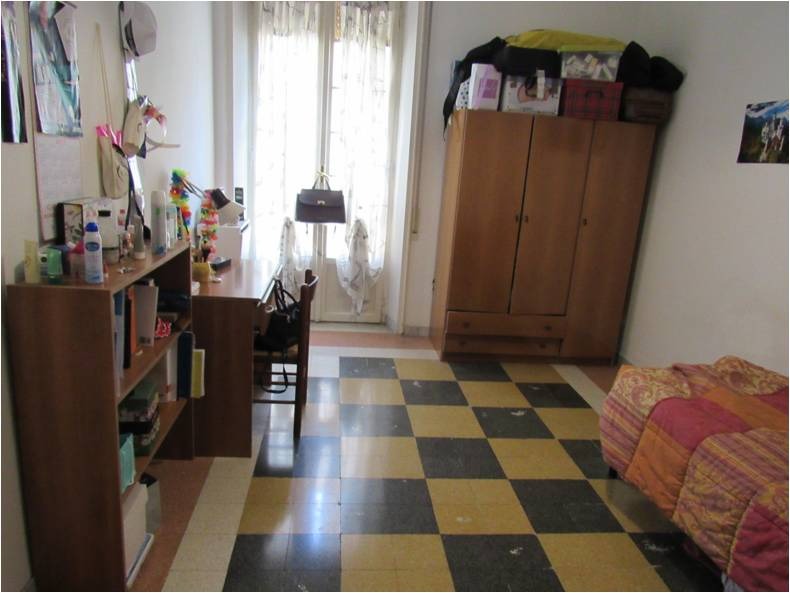 Trieste -   3 locali  � 0 A3137