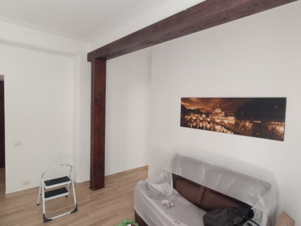 Bologna -   1 locali  � 0 A1100